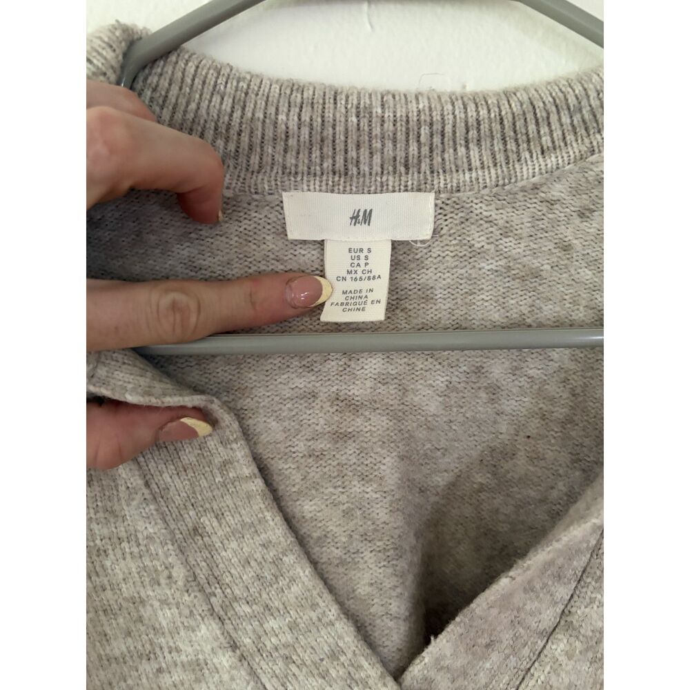 H&M Women's Beige Fine-Knit Collared Oversized Sweater Work Casual - Picture 5 of 6
